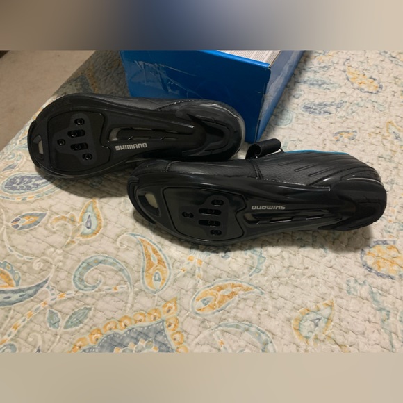Shimano Cycling Shoes - Picture 3 of 4